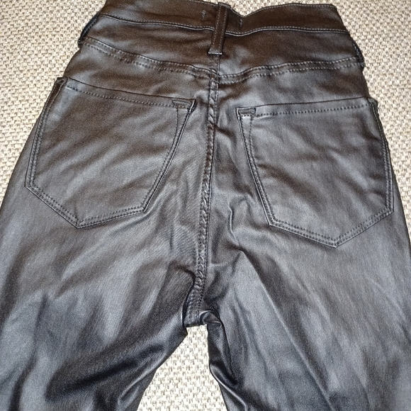 FASHION NOVA - Picture 5 of 5